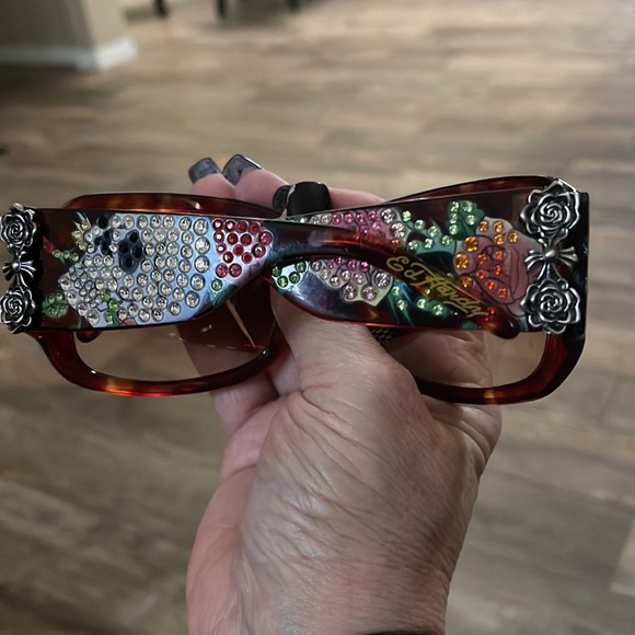 COPY - Ed Hardy Sunglasses - Picture 4 of 7